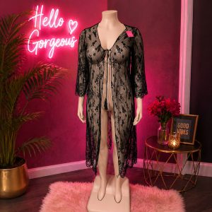 Bata de Encaje Negra